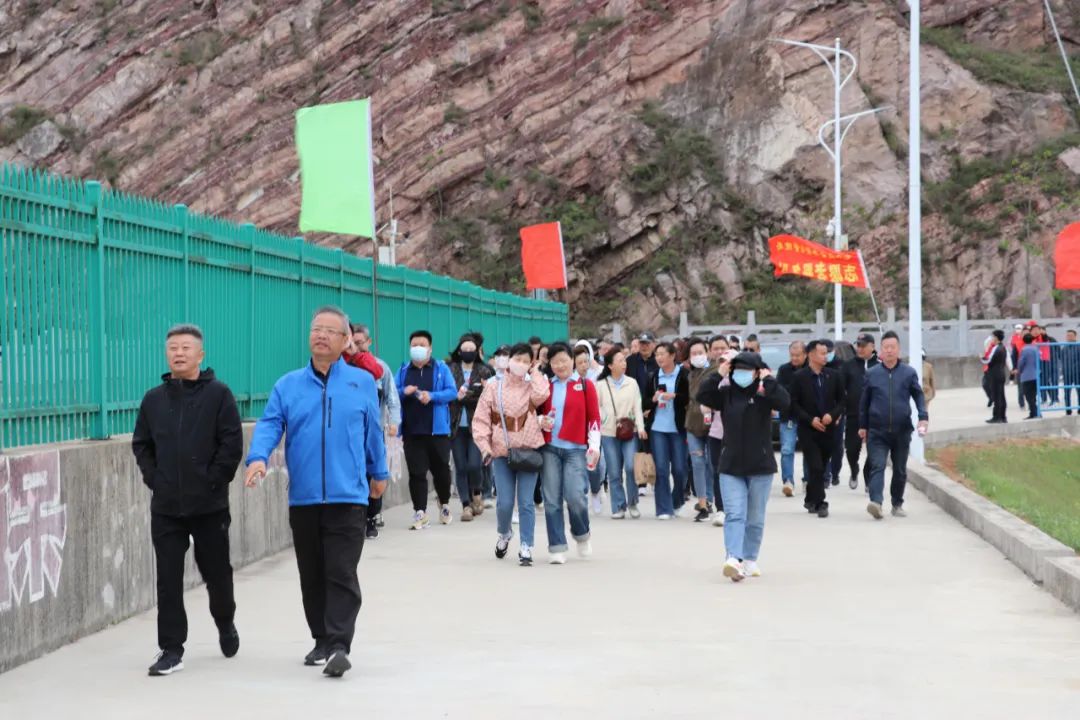 供水,傳真,︱,保護(hù),水源地,我們,在,行動,為, . 供水傳真︱保護(hù)水源地 我們在行動
